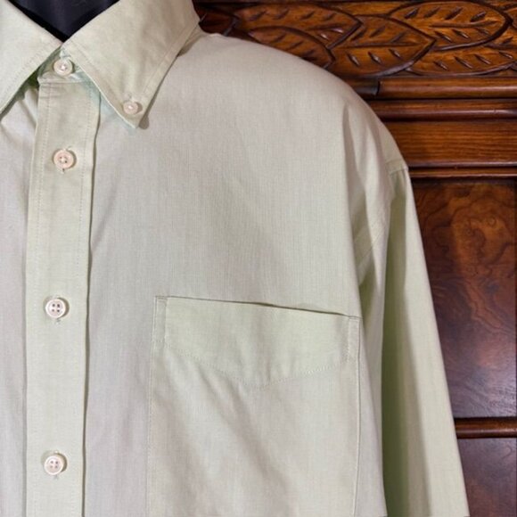 Izod Light Green Wrinkle Free 100% Cotton Button Down Shirt - Picture 4 of 11